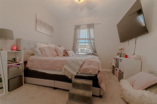 31974 BLUE PASSING LOOP, Wesley Chapel, FL 33545