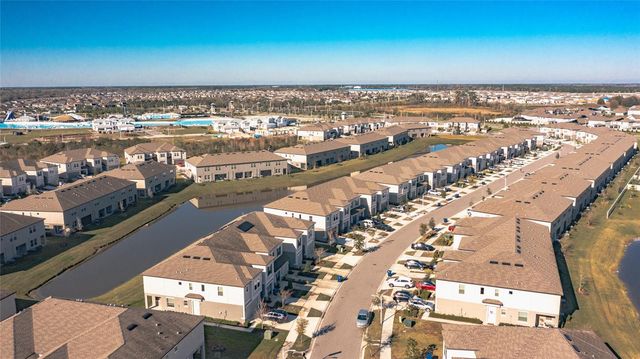 31974 BLUE PASSING LOOP, Wesley Chapel, FL 33545