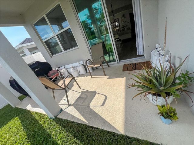 3567 74TH AVENUE CIRCLE E, Sarasota, FL 34243