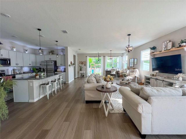 3567 74TH AVENUE CIRCLE E, Sarasota, FL 34243