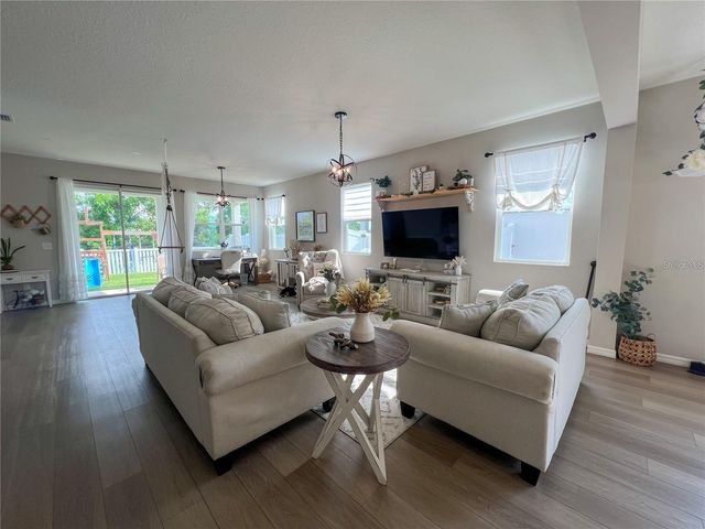 3567 74TH AVENUE CIRCLE E, Sarasota, FL 34243