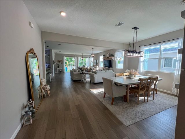 3567 74TH AVENUE CIRCLE E, Sarasota, FL 34243