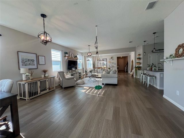 3567 74TH AVENUE CIRCLE E, Sarasota, FL 34243