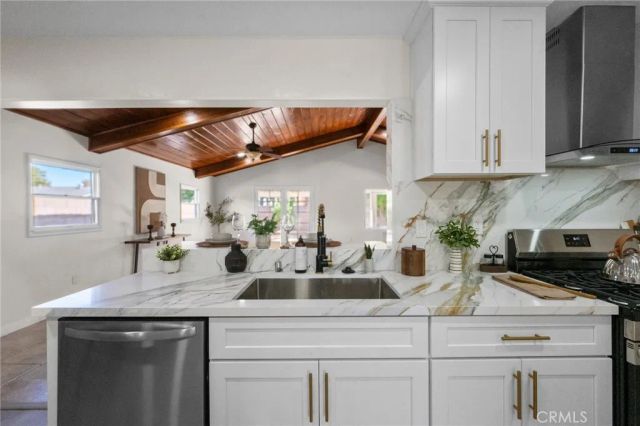 2863 S Cypress Point, Ontario, CA 91761