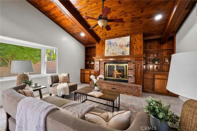 2863 S Cypress Point, Ontario, CA 91761