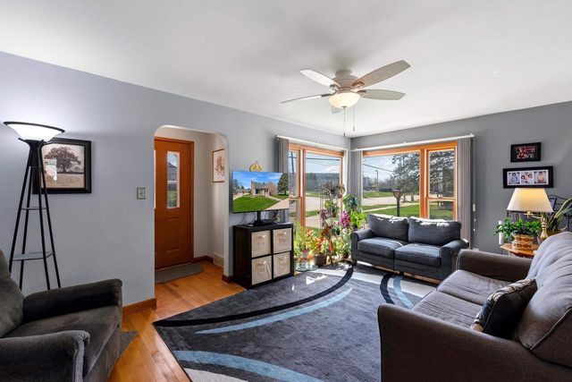 514 S University Avenue, Beaver Dam, WI 53916