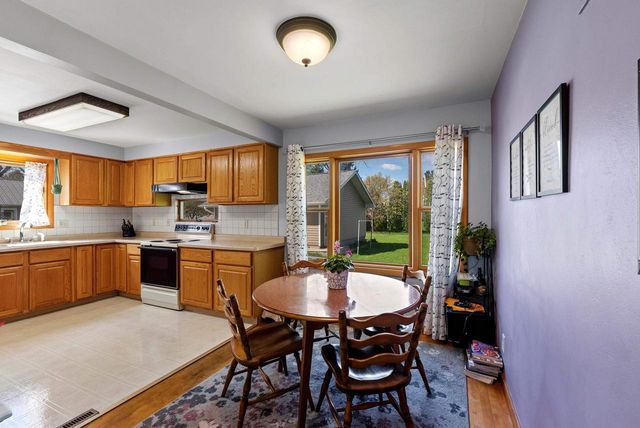 514 S University Avenue, Beaver Dam, WI 53916