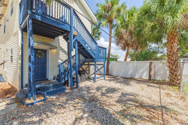 2322 W CHERRY STREET, Tampa, FL 33607