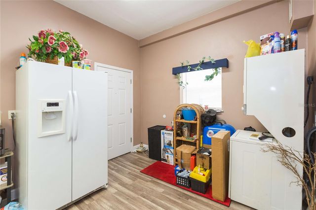 2322 W CHERRY STREET, Tampa, FL 33607