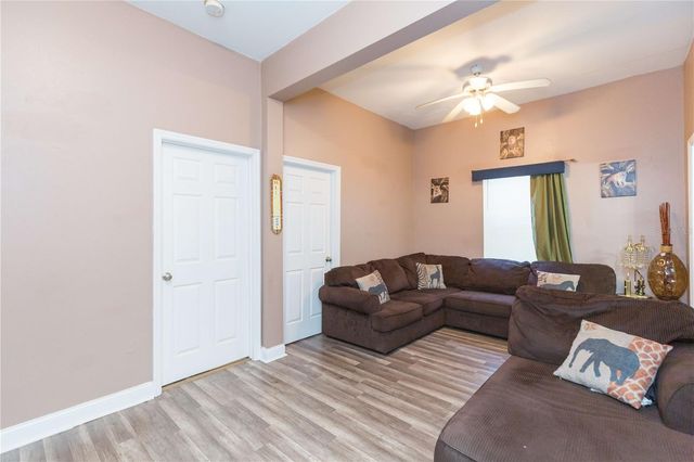 2322 W CHERRY STREET, Tampa, FL 33607