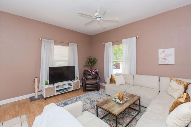 2322 W CHERRY STREET, Tampa, FL 33607