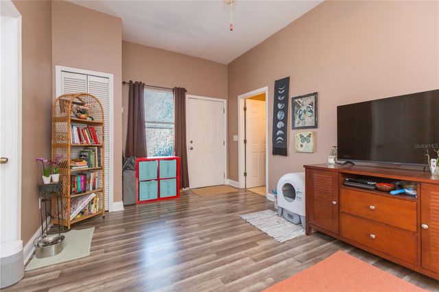 2322 W CHERRY STREET, Tampa, FL 33607