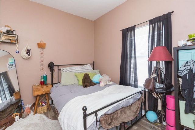 2322 W CHERRY STREET, Tampa, FL 33607