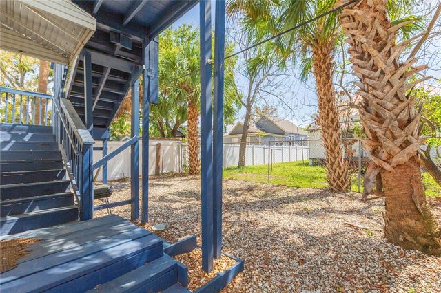 2322 W CHERRY STREET, Tampa, FL 33607