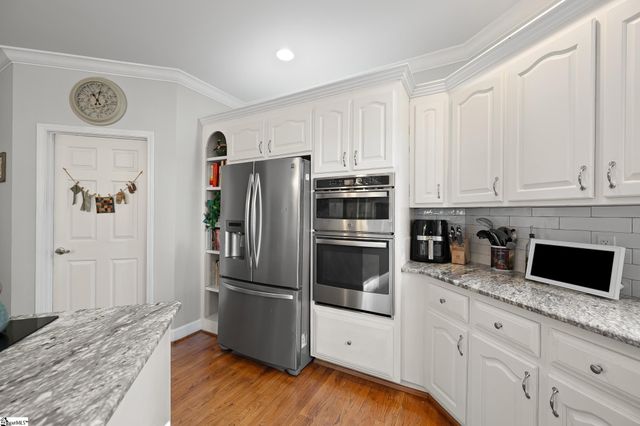 305 Stone Dale Drive, Simpsonville, SC 29681