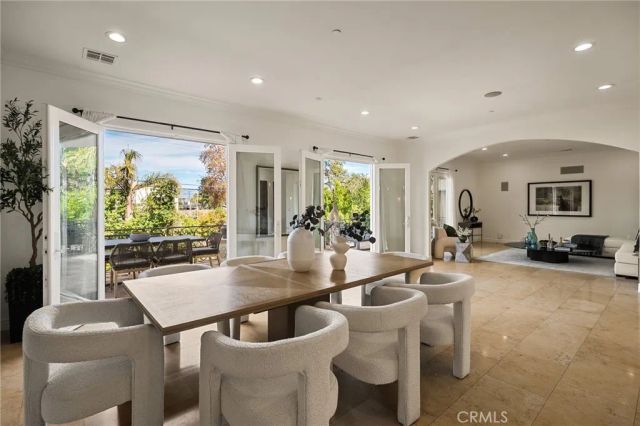 13045 Greenleaf Street, Studio City, CA 91604