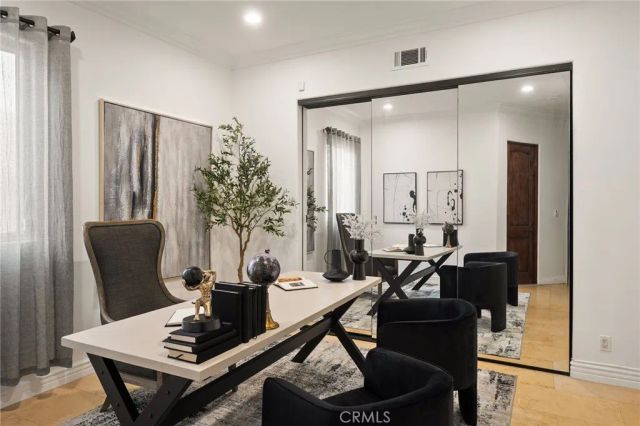 13045 Greenleaf Street, Studio City, CA 91604