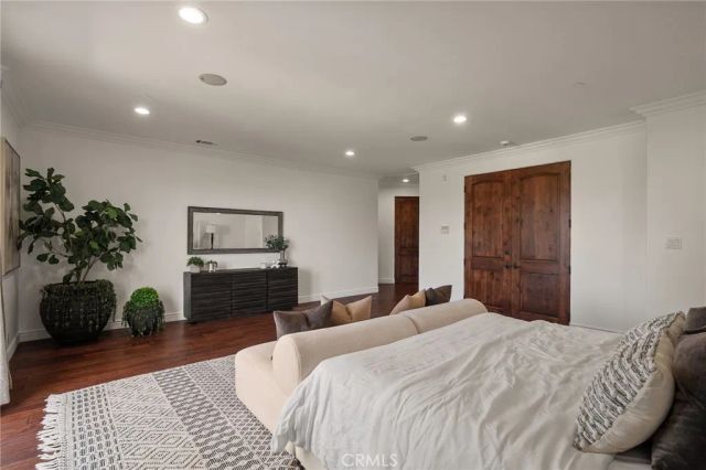13045 Greenleaf Street, Studio City, CA 91604