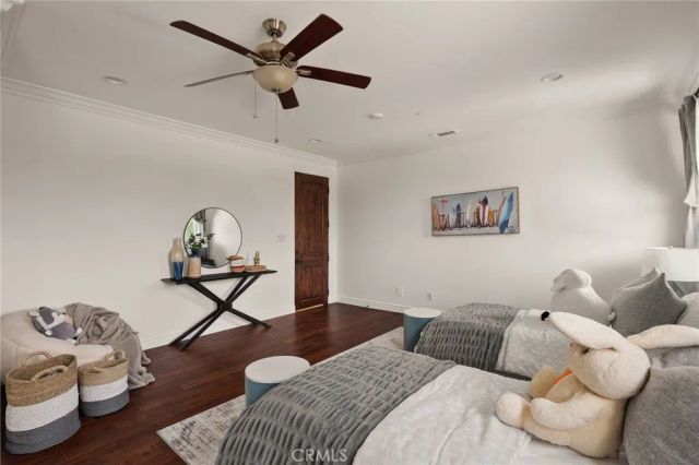 13045 Greenleaf Street, Studio City, CA 91604