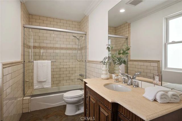 13045 Greenleaf Street, Studio City, CA 91604