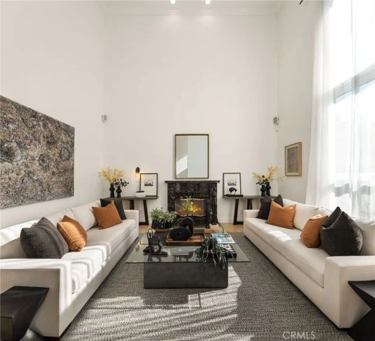 13045 Greenleaf Street, Studio City, CA 91604