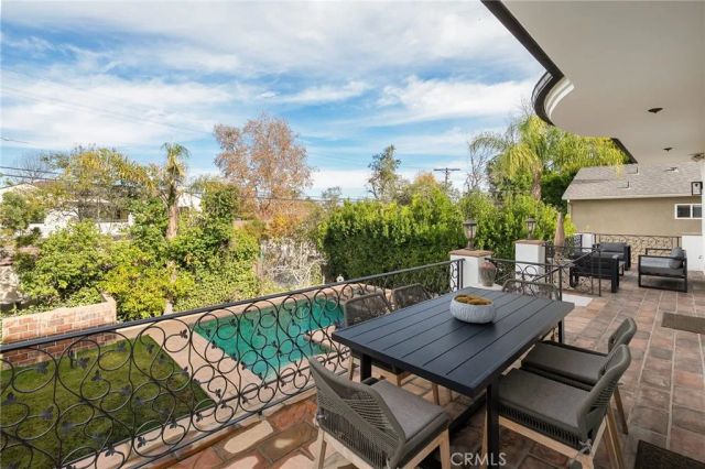 13045 Greenleaf Street, Studio City, CA 91604