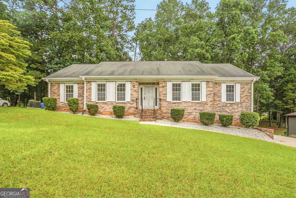 670 Timbergrove Drive SW, Atlanta, GA 30331