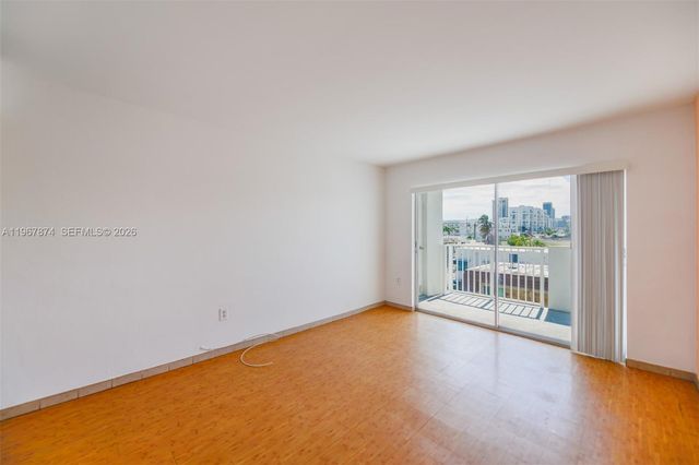 8000 Harding Ave 4B, Miami Beach, FL 33141