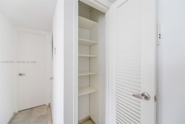 8000 Harding Ave 4B, Miami Beach, FL 33141