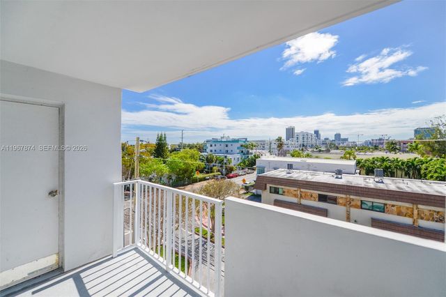 8000 Harding Ave 4B, Miami Beach, FL 33141