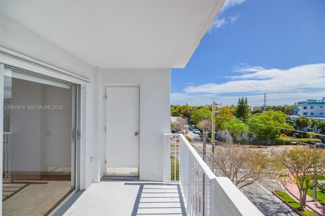 8000 Harding Ave 4B, Miami Beach, FL 33141