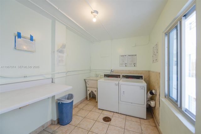 8000 Harding Ave 4B, Miami Beach, FL 33141