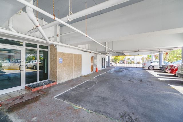 8000 Harding Ave 4B, Miami Beach, FL 33141