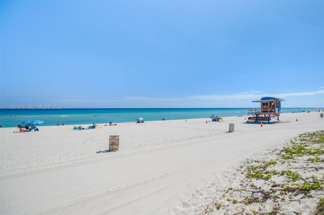 8000 Harding Ave 4B, Miami Beach, FL 33141