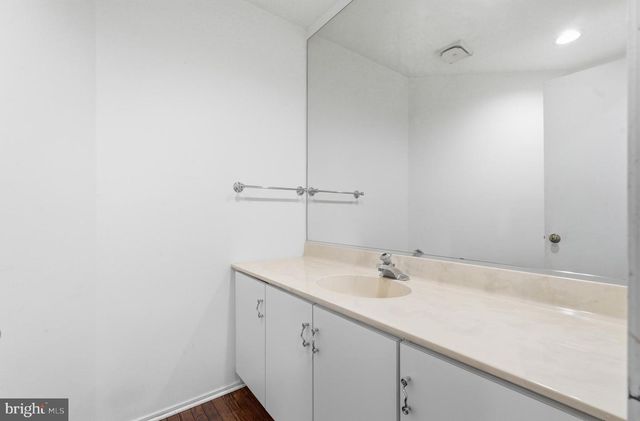 17 ROCKY GLEN CT, Brookeville, MD 20833