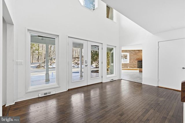 17 ROCKY GLEN CT, Brookeville, MD 20833