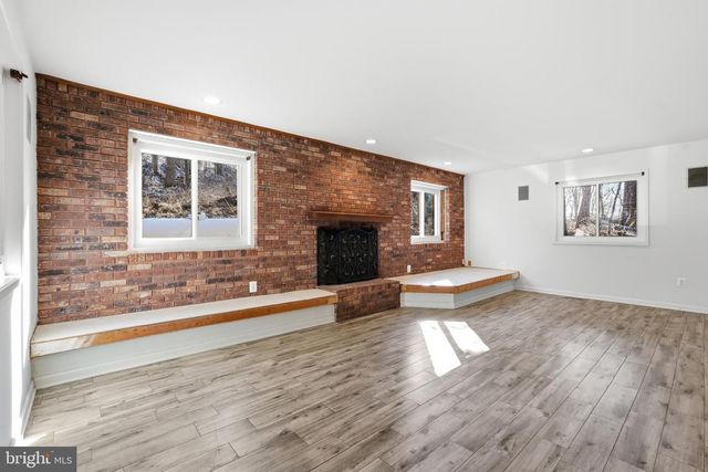 17 ROCKY GLEN CT, Brookeville, MD 20833