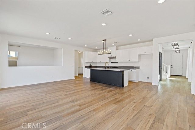 30348 Cedar Creek Way, Homeland, CA 92548