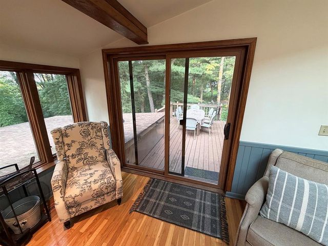 990 Blackoak Road, Eau Claire, WI 54701