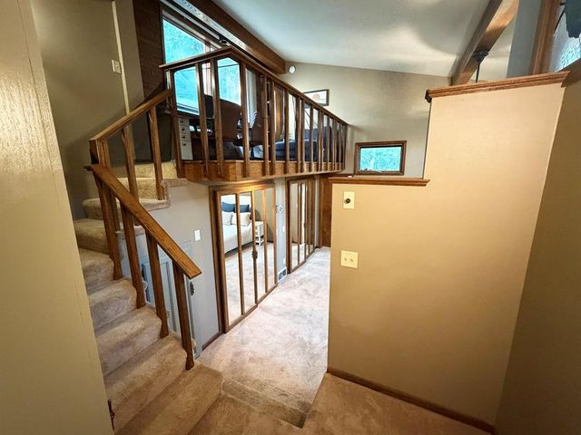 990 Blackoak Road, Eau Claire, WI 54701