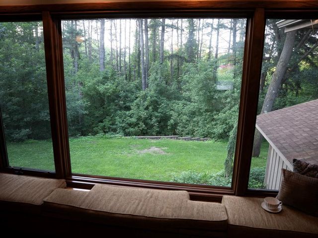 990 Blackoak Road, Eau Claire, WI 54701