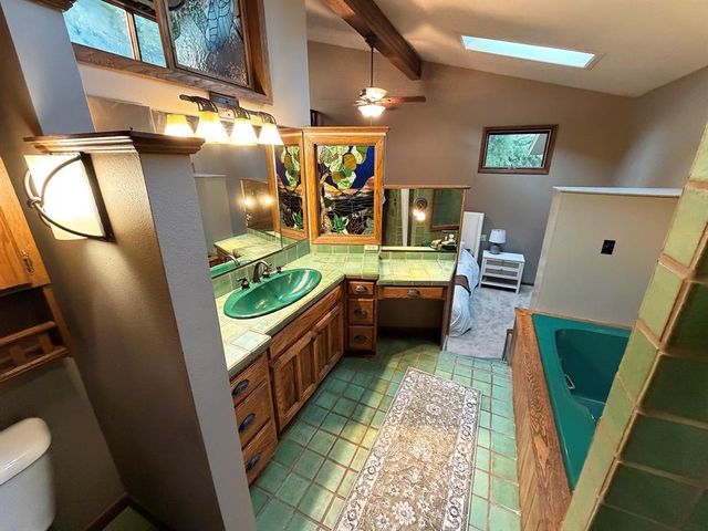 990 Blackoak Road, Eau Claire, WI 54701