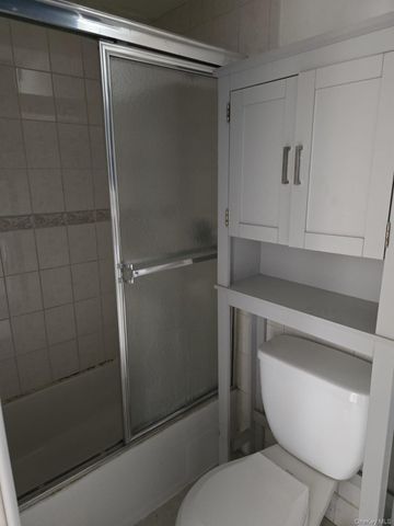 10521 53rd Avenue, Corona, NY 11368