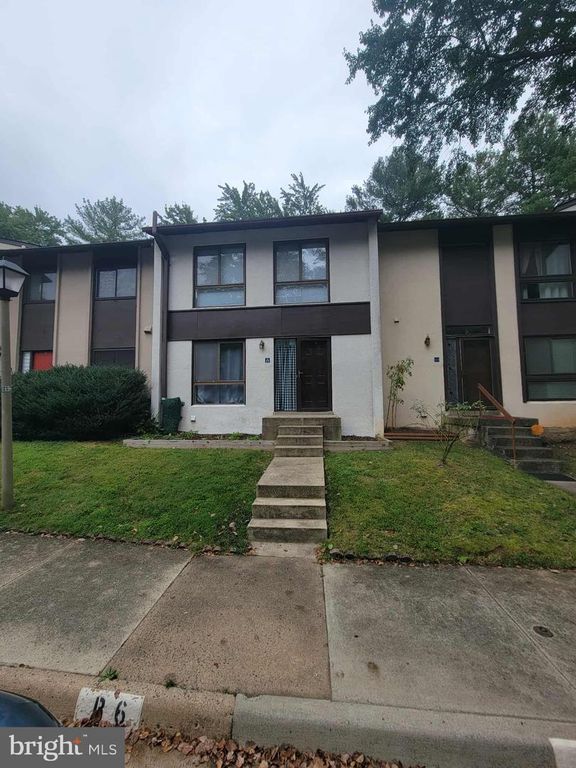 11825 COOPERS CT, Reston, VA 20191