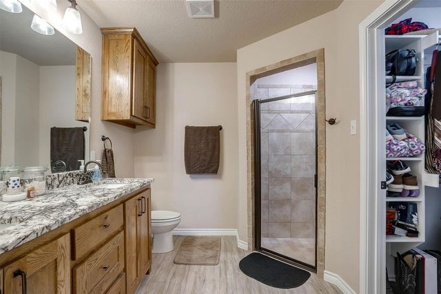 2140 Brown Loop, Poolville, TX 76487