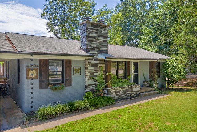 312 N Piedmont Street, Westminster, SC 29693