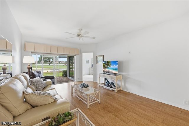 28072 Cavendish CT 2204, Bonita Springs, FL 34135