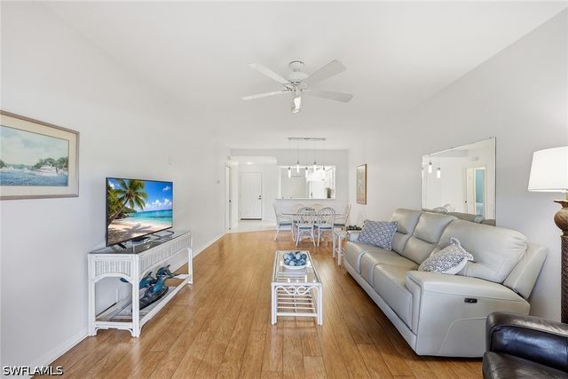 28072 Cavendish CT 2204, Bonita Springs, FL 34135