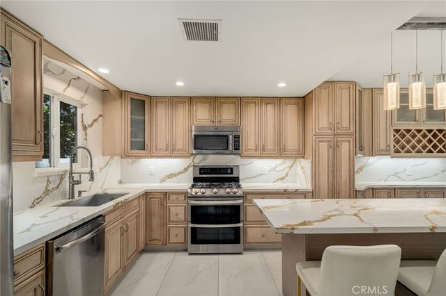 3825 S Ferntower, West Covina, CA 91792