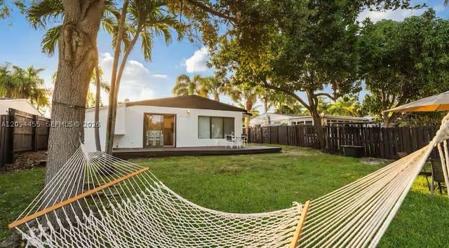 2634 Thomas St, Hollywood, FL 33020